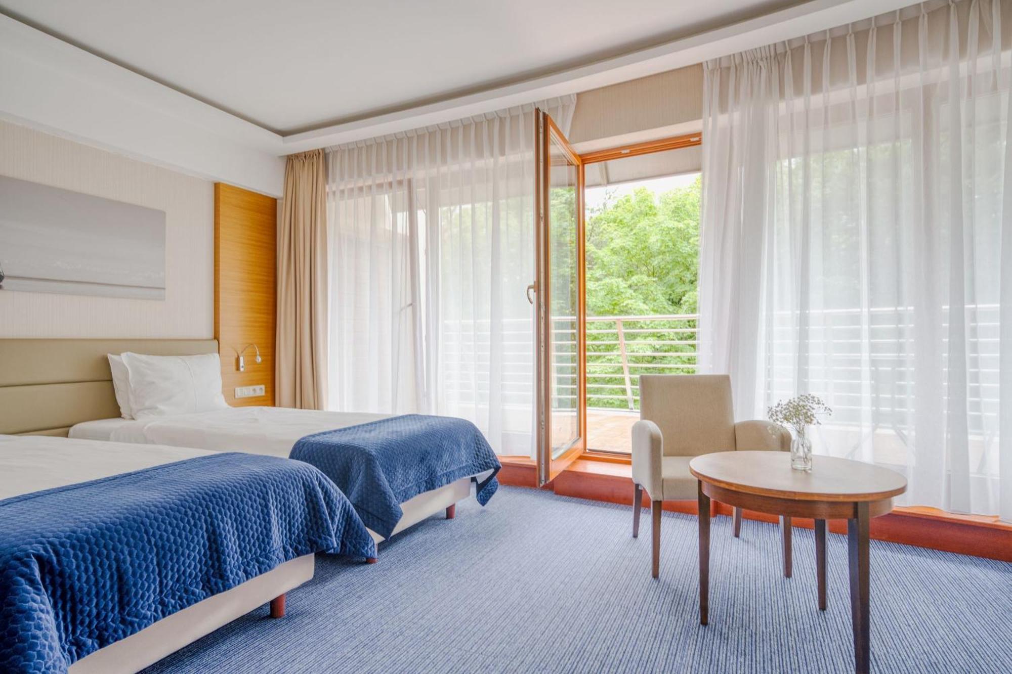 Hotel Dom Zdrojowy Resort & Spa - Destigo Hotels Jastarnia Exterior photo